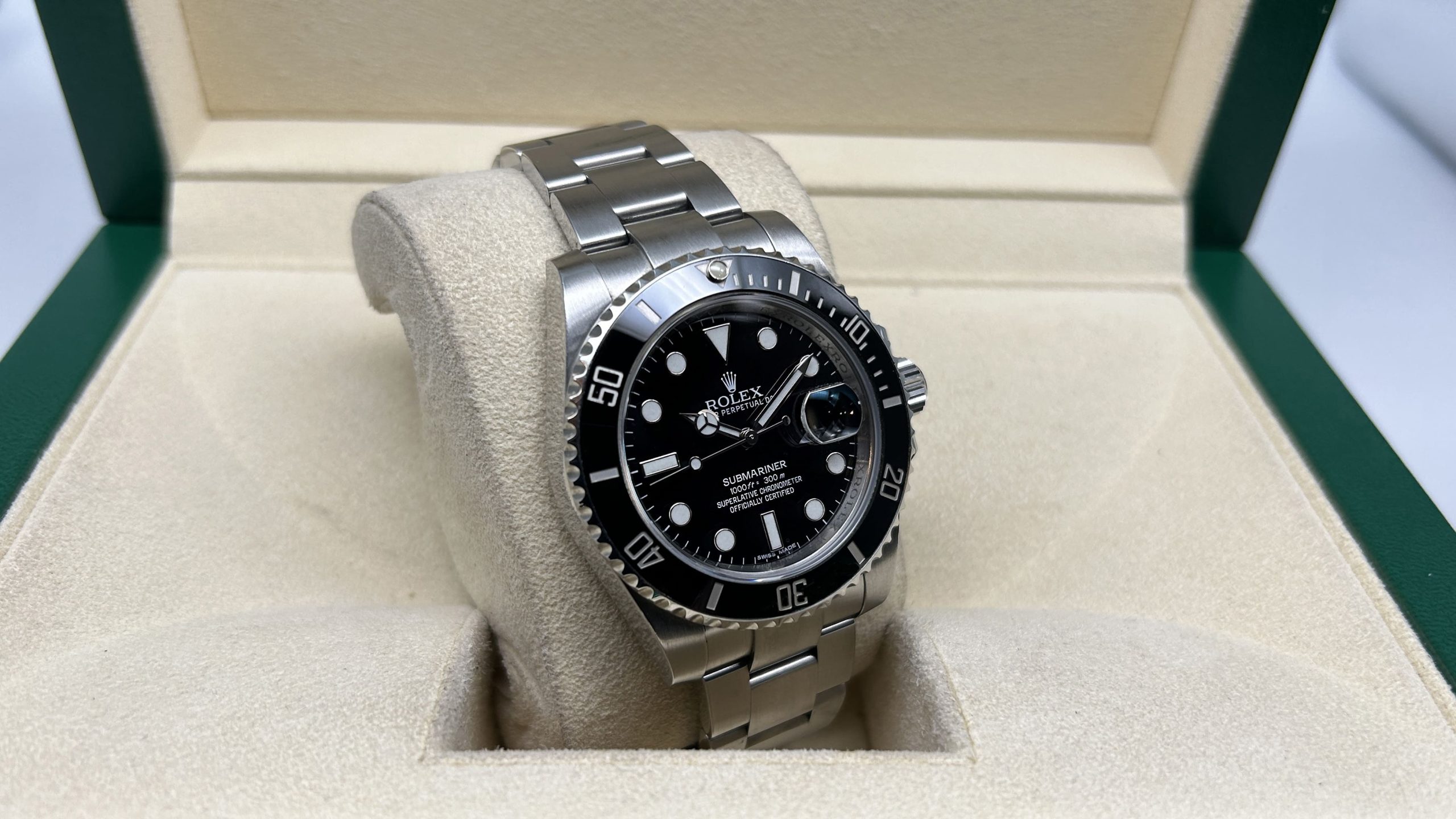 Rolex Submariner Date (116610LN)